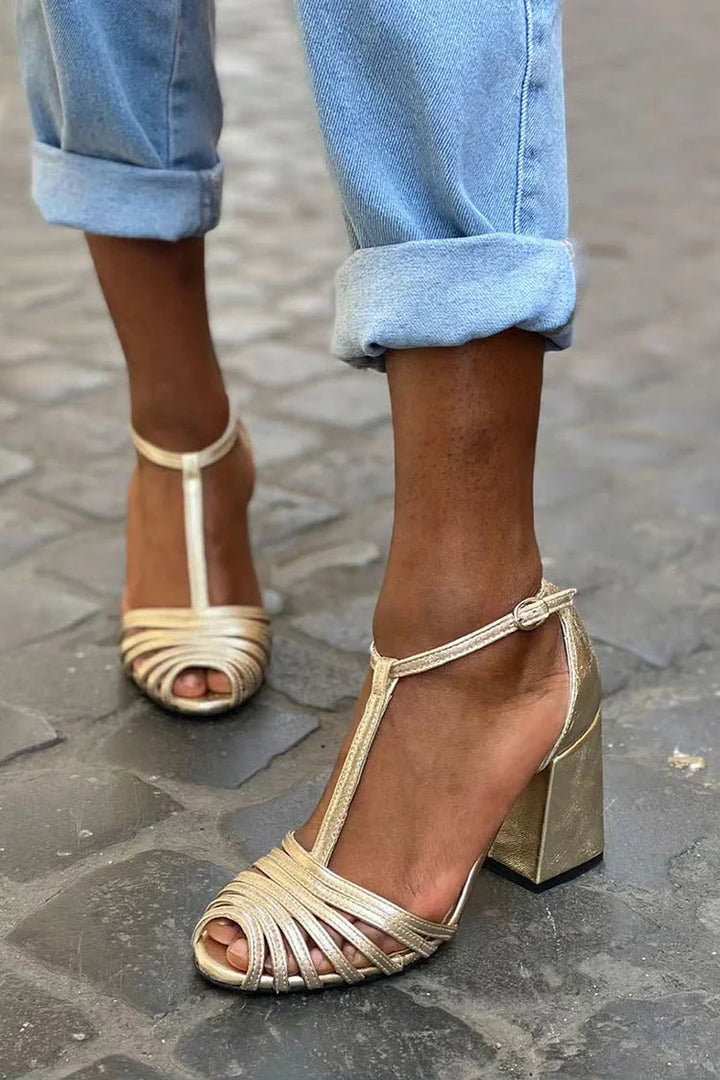 Široki peep toe petki z zaponko, T-trakom in trakovi