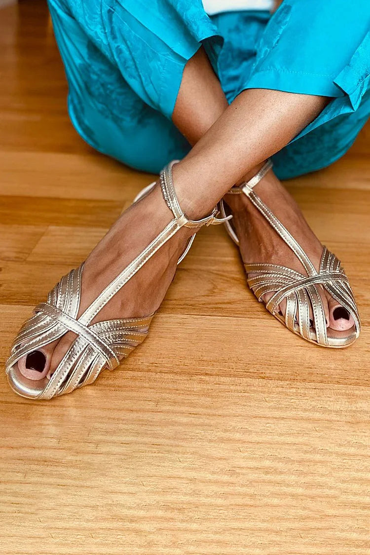 Svetleče peep toe sandale z T-trakom
