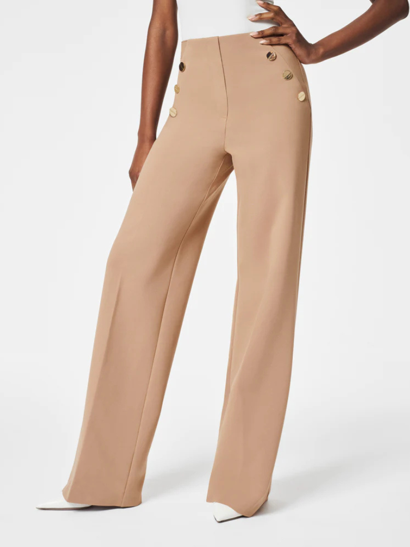 Elegantni in reliefni FitCurve™ hlače