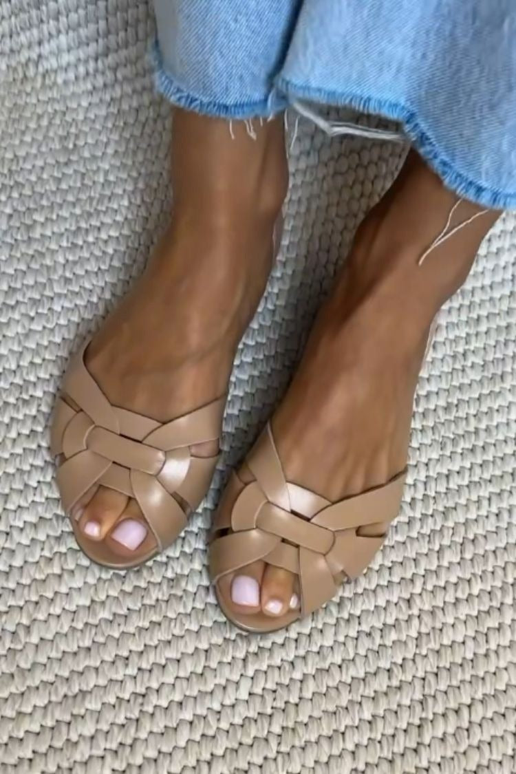 Pletene balerinke peep toe iz umetnega usnja s križnimi trakovi in zaprto peto