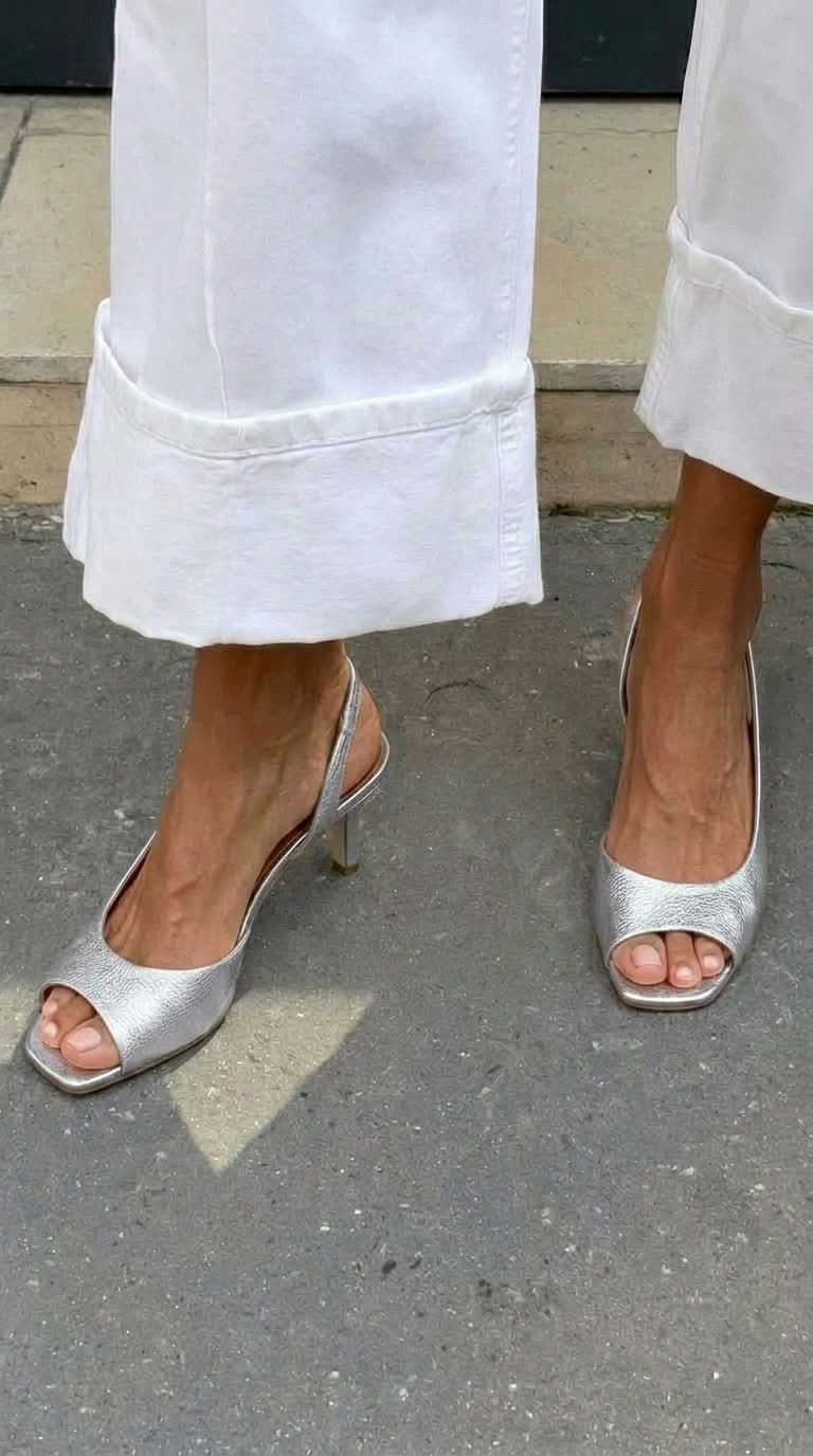 Tacchi kitten slingback peep toe metalizirani Zlati