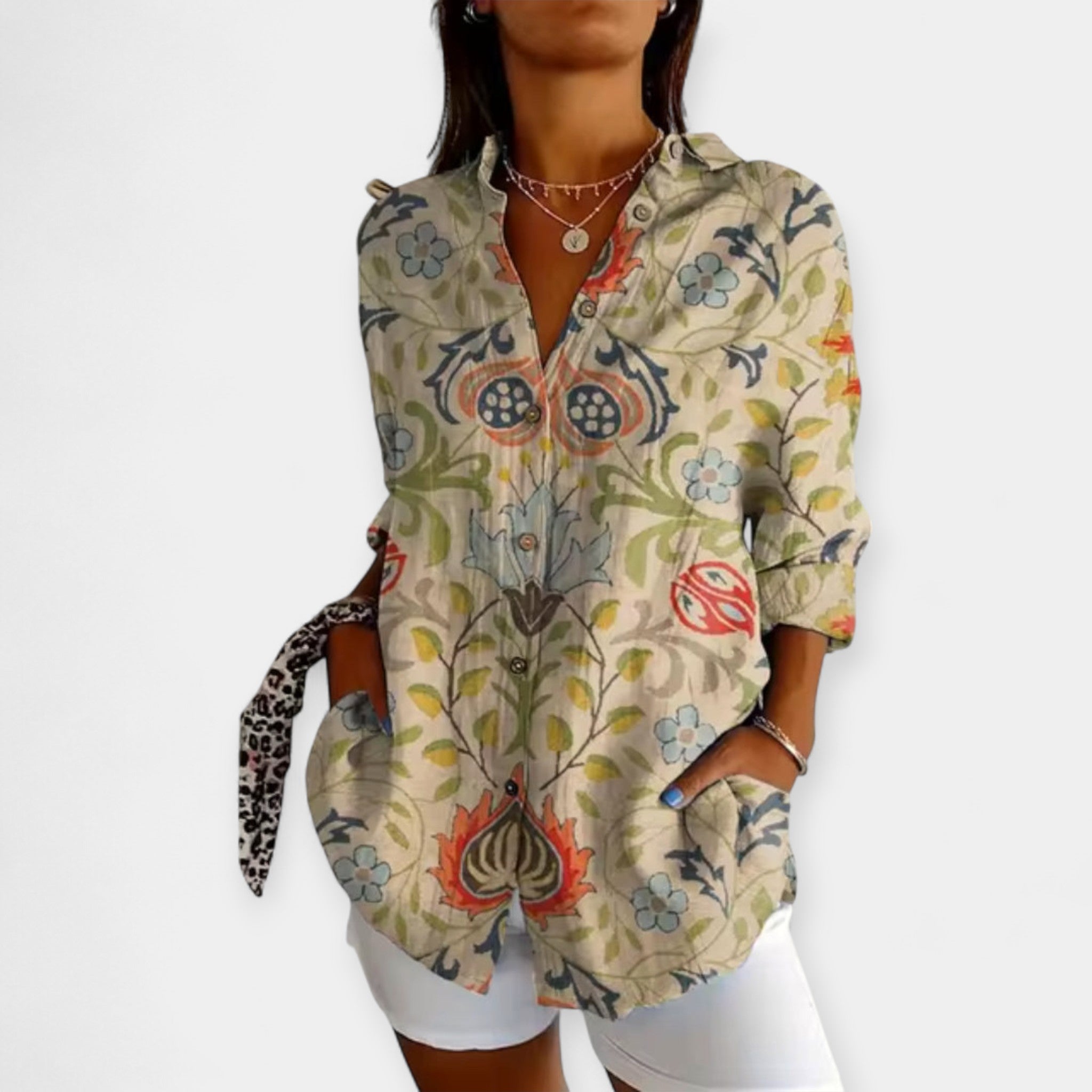 Bluza z Gumbi in Cvetnim Dizajnom
