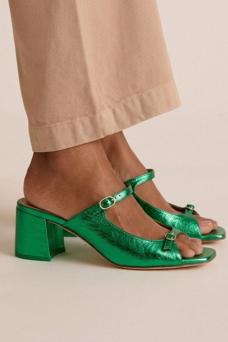 Široki petni slingback cut-out barvni blok Zlata