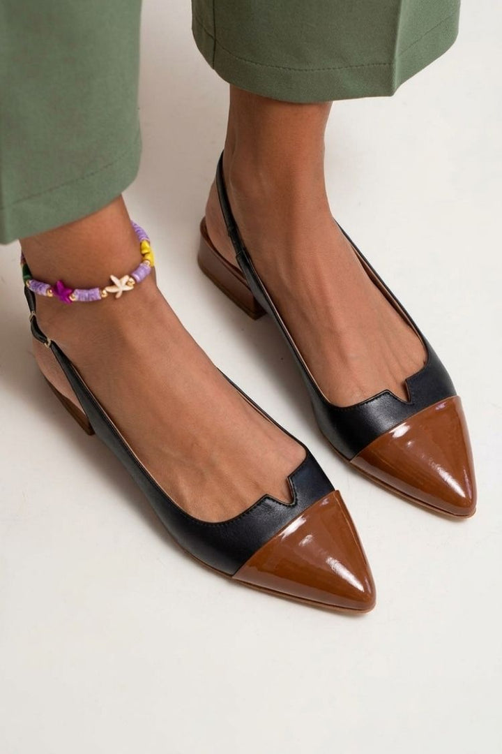 Balerinke slingback cut-out barvni blok s konico in sponko