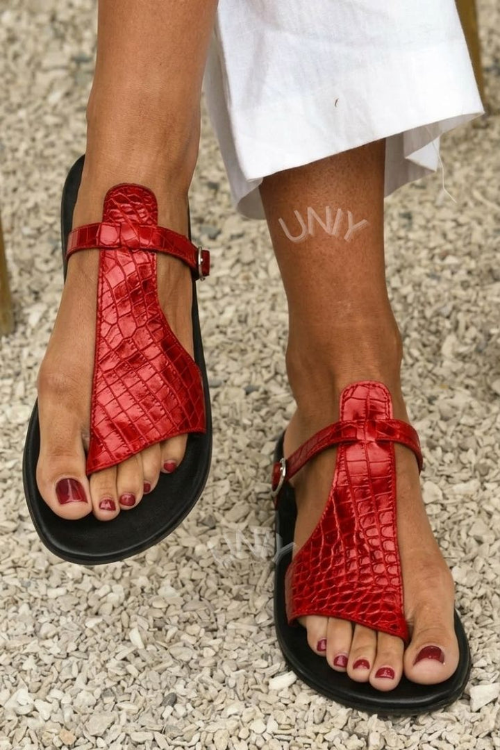 Sandali s flip-flop učinkom krokodila s trakcem in sponko na vratu stopala