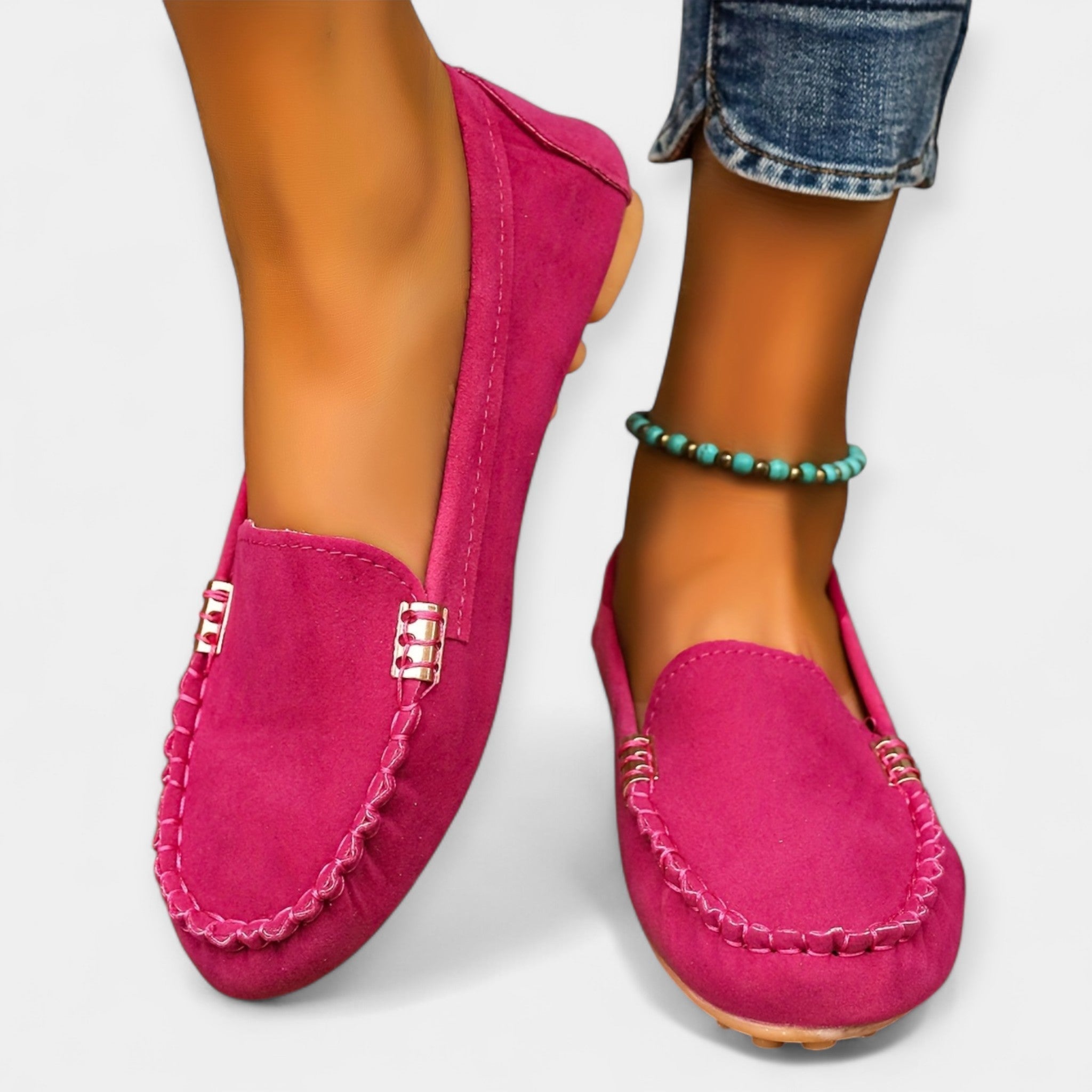 Loaferji z Metalnimi Elementi