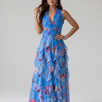 Maxi obleka Alma Ljubljana Nori z rožnatim vzorcem in halter ovratnikom, elegantna in damska.