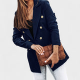 Matea sako z detajlnimi gumbi, Mila Ljubljana, modni ženski blazer s elegantnimi gumbi, širok kroj in klasičen dizajn.