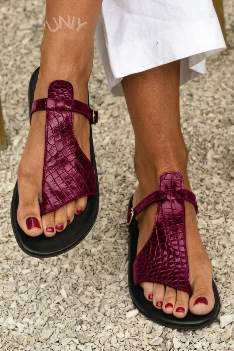Sandali s flip-flop učinkom krokodila s trakcem in sponko na vratu stopala