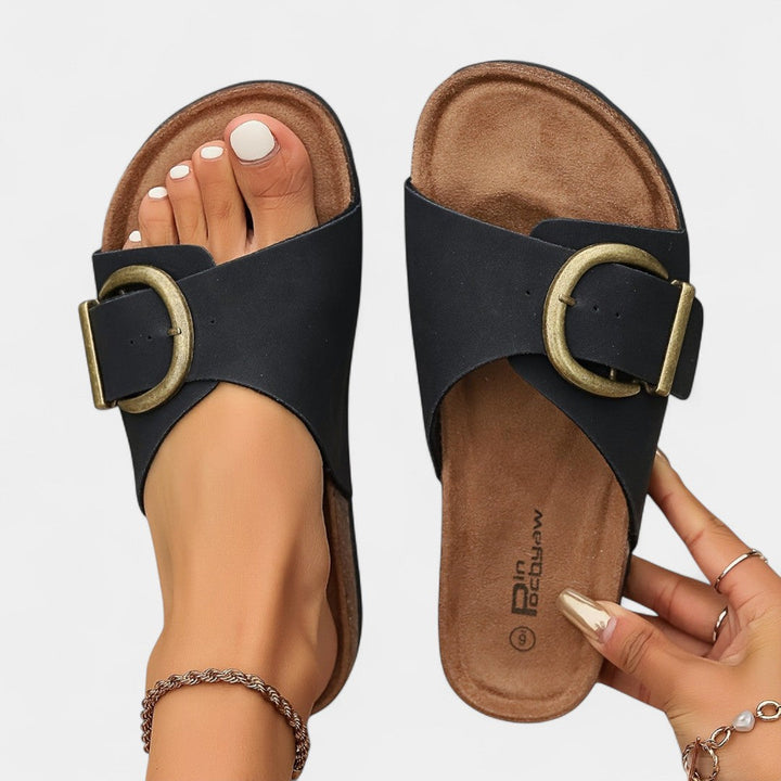 Lukía - Elegantne poletne sandale iz plute z zaponkami