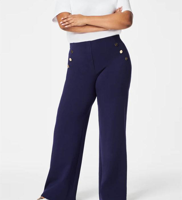 Elegantni in reliefni FitCurve™ hlače