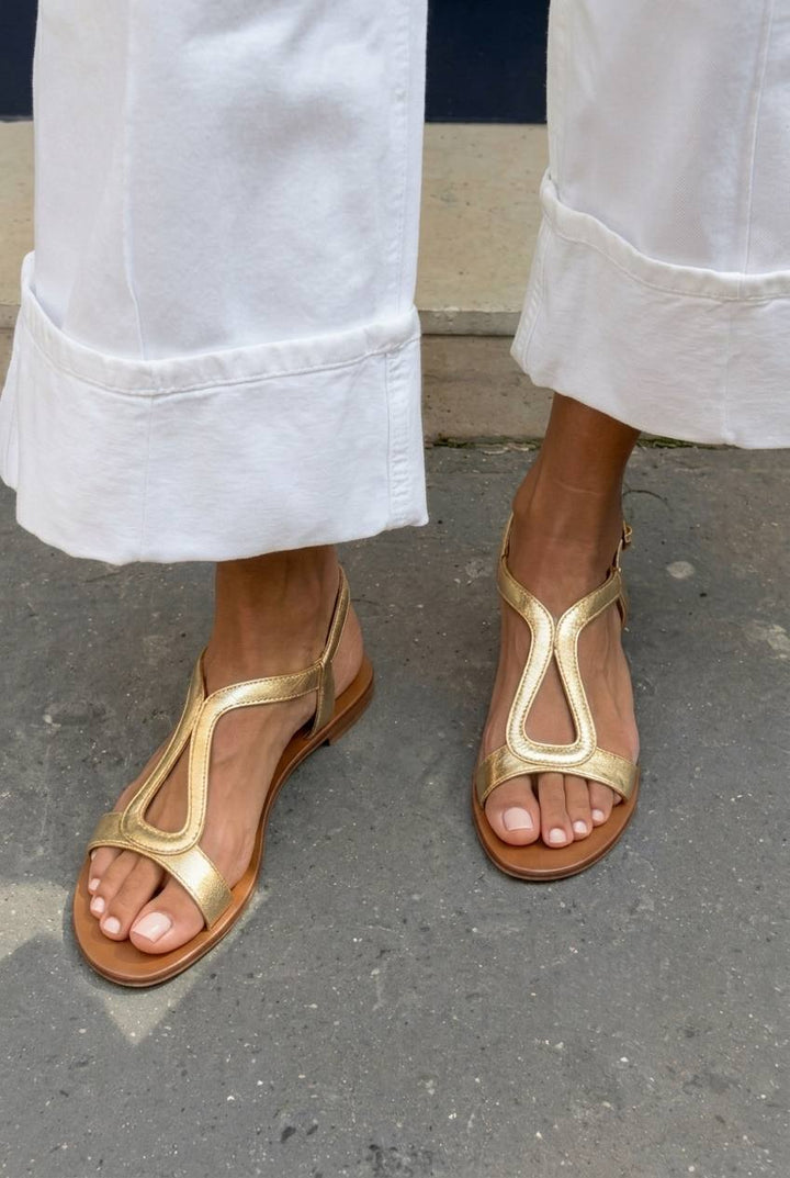 Slingback sandali z izrezom, metalizirani, nizki, zlati