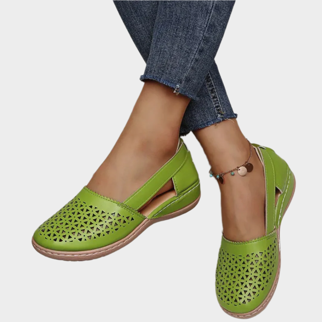 Anatomske Baletanke z Izrezi in Trakom