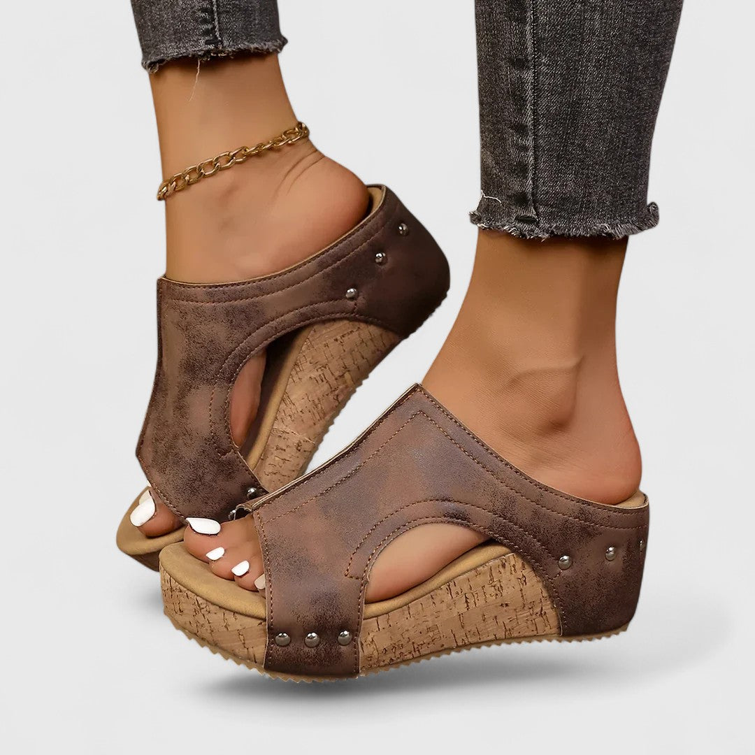 Marigó - Ortopedske sandale na platformi z elegantnim dizajnom