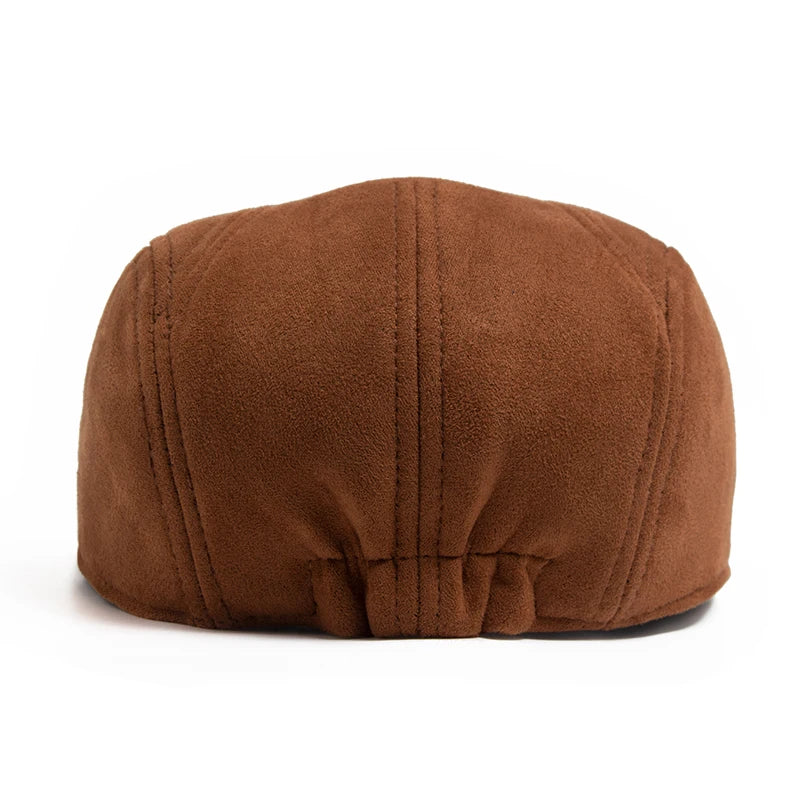 Alma Ljubljana klasična suede beret, modna ženska kapa iz usnja, prikazana na sliki.