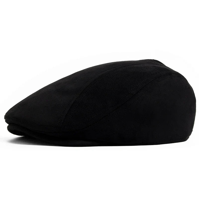 Alma Ljubljana klasična suede beret, modna ženska klobuk z zaobljenim oblikovanjem in eleganco, v sliki na beli podlagi.