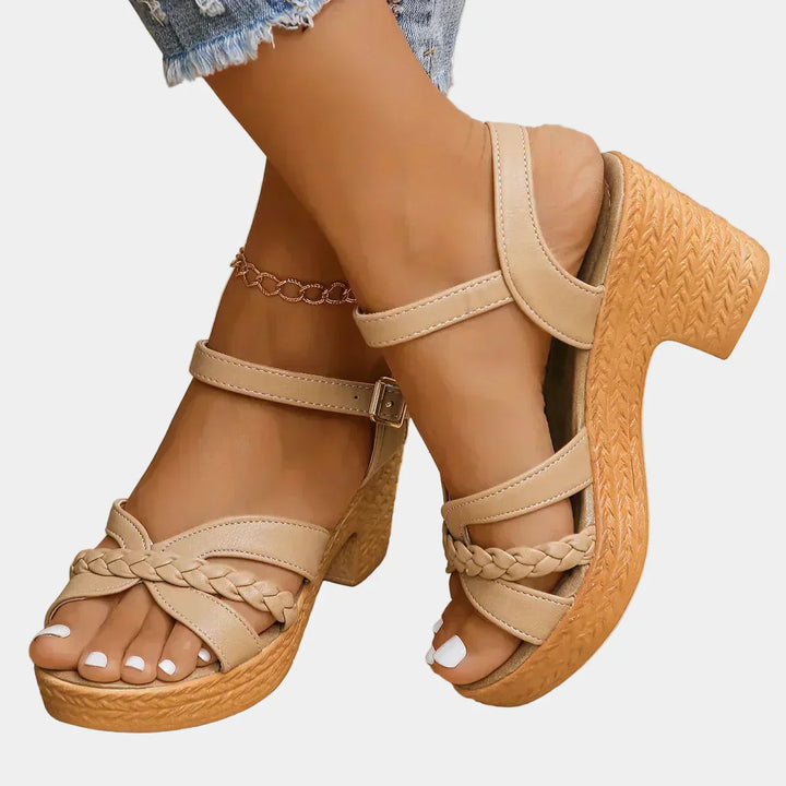Kleoniki - Poletne sandale s peto