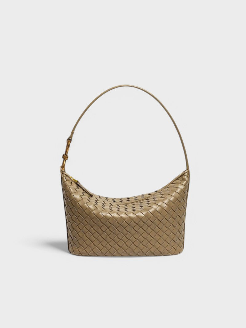 Isa - Burgundska Chic