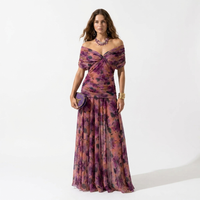 Xenia - Elegantna dolga obleka z V-izrezom